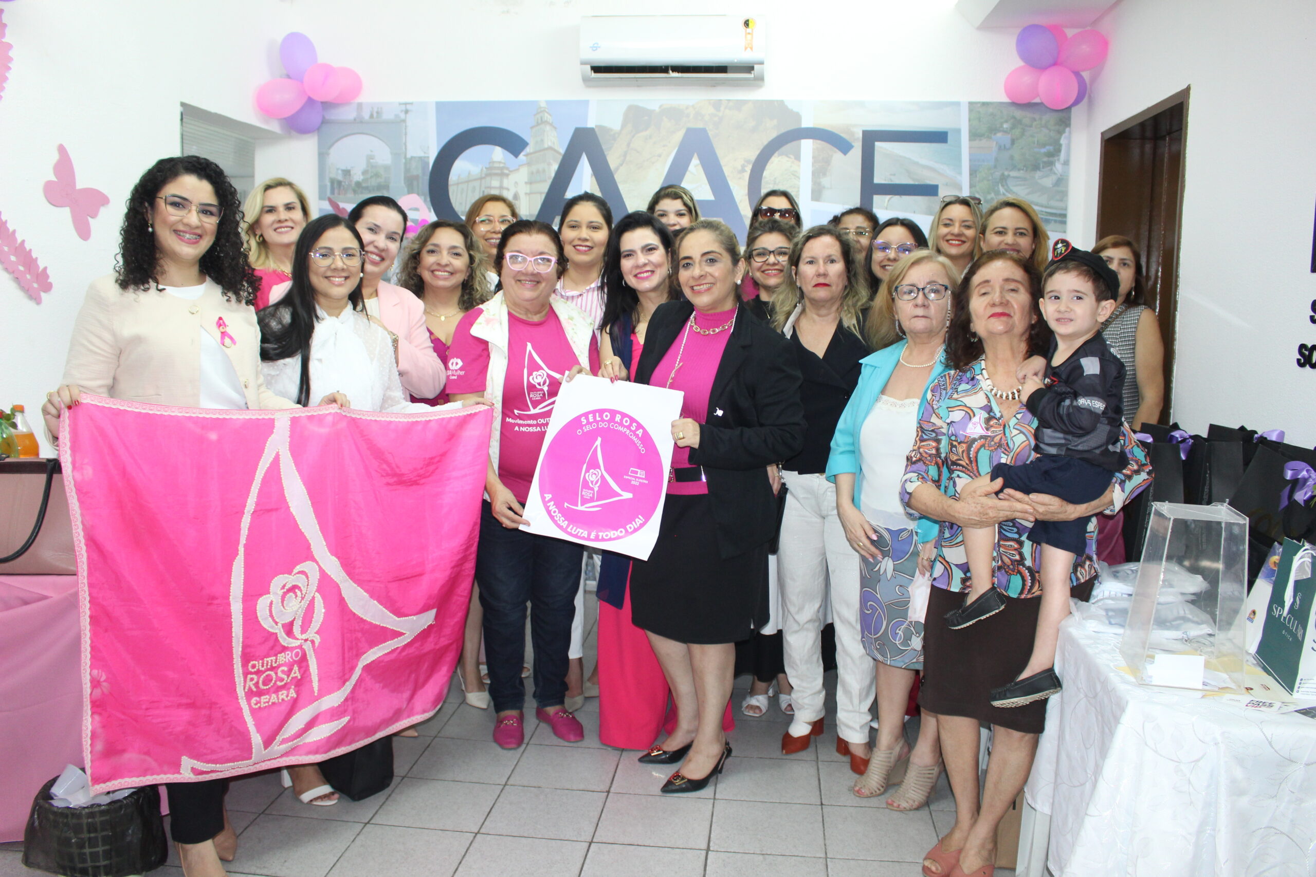 Outubro Rosa CAACE reúne serviços de saúde e trocas de experiências sobre como enfrentar o câncer de  mama